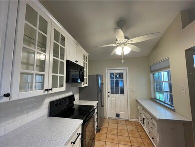 3338 Cloverplace Dr unit 7, Palm Harbor, FL 34684 - photo 3