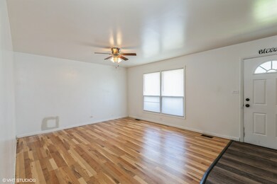 17621 Winston Dr, Country Club Hills, IL 60478 - photo 2