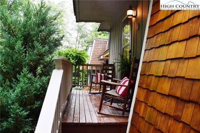 425 Adams Apple Dr unit 4, Banner Elk, NC 28604 - photo 2