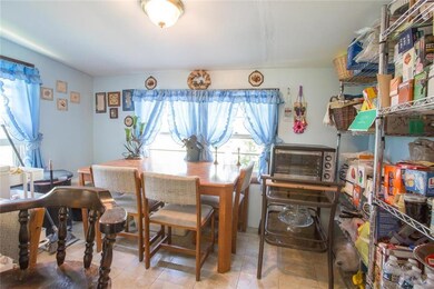 423 E Moorestown Rd, Wind Gap, PA 18091 - photo 6