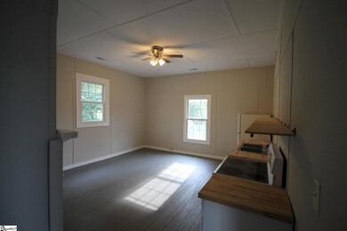 510 Sullivan St, Laurens, SC 29360 - photo 7