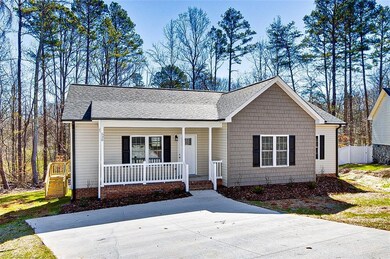520 Kelly Cir, Asheboro, NC 27203 - photo 4