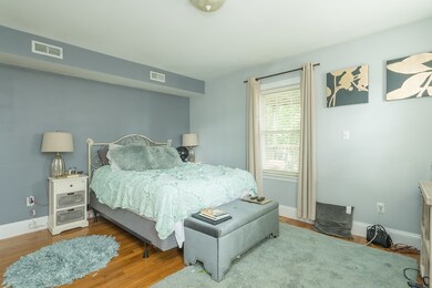 138 I St unit 2, Boston, MA 02127 - photo 5