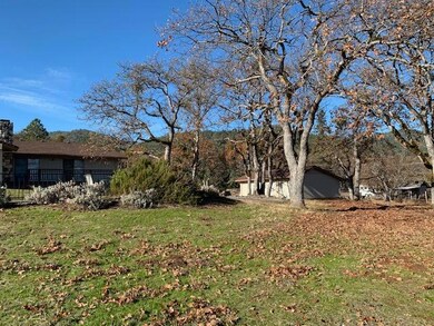 3850 Walker Creek Rd, Central Point, OR 97502 - photo 3