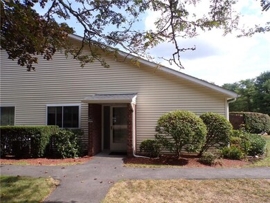 882 Halifax Dr, Warwick, RI 02886 - photo 3