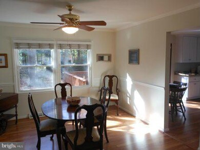 5418 Rumsey Place, Fairfax, VA 22032 - photo 6