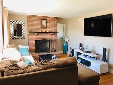 27 cobbert living4