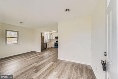 2542 Sycamore Ave, Sparrows Point, MD 21219 - photo 5