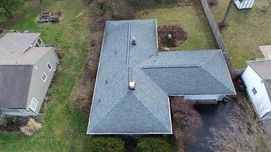 Roof approx. 10 yrs old.