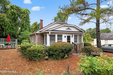 2_photo-8168-main-street