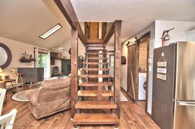 206 Aspen Rd, Pocono Pines, PA 18350 - photo 6