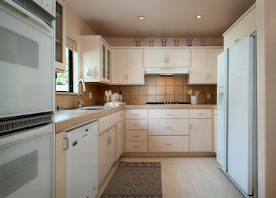 Spacious Kitchen