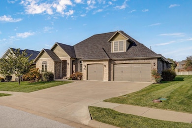 867 E Edenmore Cir-43