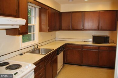 6 Forest Ridge Ct, Lutherville Timonium, MD 21093 - photo 4