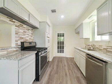 10502 Woodwick St, Houston, TX 77016 - photo 2