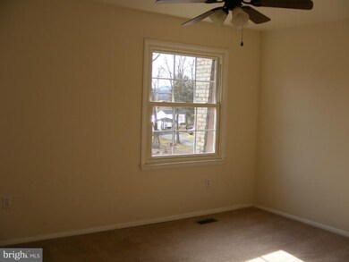 617 W 11th St, Front Royal, VA 22630 - photo 3