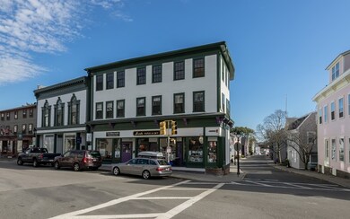 84 Washington St unit 3, Marblehead, MA 01945 - photo 2