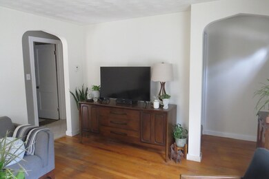 102 Ewing Dr, Stoughton, MA 02072 - photo 3