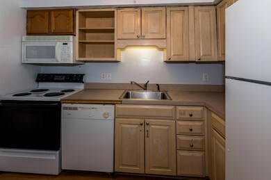 361 SHELL COURT-10