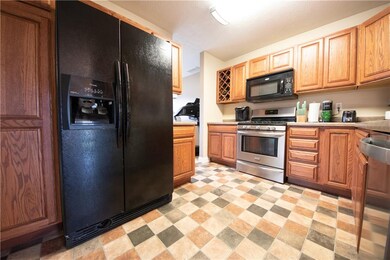 6032 Conestoga Trail, Columbus, IN 47203 - photo 4