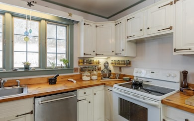 658 Main St, Marlborough, NH 03455 - photo 5