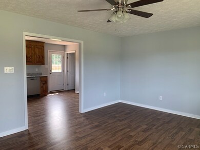 1074 Eubanks Rd, Dunnsville, VA 22454 - photo 3