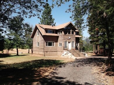 8170 W Evans Creek Rd, Rogue River, OR 97537 - photo 2