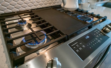 160 Birdsall St unit 1343, Houston, TX 77007 - photo 3