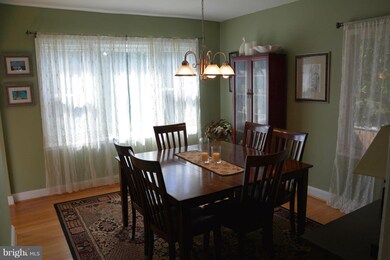 8732 Oakleigh Rd, Parkville, MD 21234 - photo 7