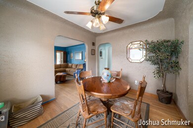 4651 Division Ave Se, Wyoming, MI 49548-