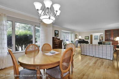 3218 S Cambridge Rd, Lansing, MI 48911 - photo 5