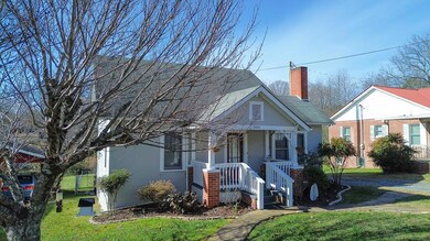 306 Bidwell St, Franklin, NC 28734 - photo 5