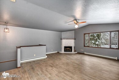 10-Living Room_SLS_-8593