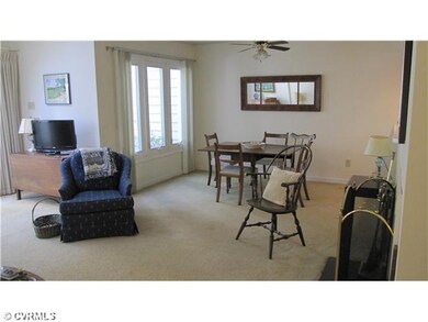 Dining Room - Dining area has plenty of room to en
