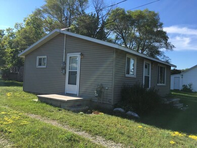 316 N Fourth St, Oscoda, MI 48750 - photo 2