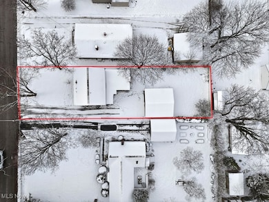 7102 Oak St, Chagrin Falls, OH 44022 - photo 6