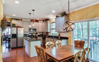 kitchen table dining view