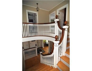 209 Lenox Ave, Providence, RI 02907 - photo 4