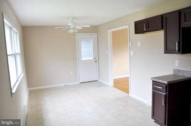 321 Chinkapin Dr, Stephens City, VA 22655 - photo 7