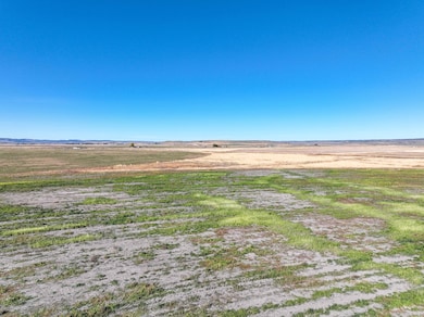 70785 Old Experiment Ln, Burns, OR 97720 - photo 4