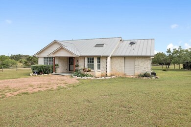 720 Funf Kinder Rd, Fredericksburg, TX 78624 - photo 4