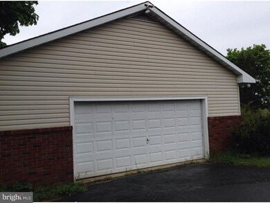 1081 Gravel Pike, Green Lane, PA 18054 - photo 4