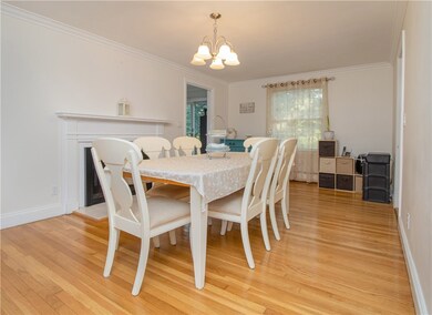 78 S Hill Dr, Cranston, RI 02920 - photo 5