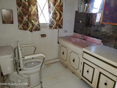 842 E Main St, Nanticoke, PA 18634 - photo 7