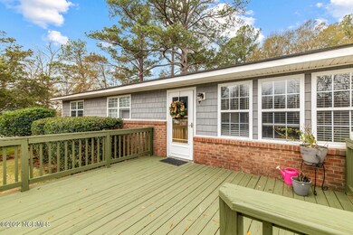 219 Regalwood Dr, Jacksonville, NC 28546 - photo 4