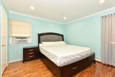 23 Monroe St, Franklin Square, NY 11010 - photo 4