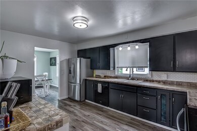 1320 Keith St, Eau Claire, WI 54701 - photo 7