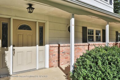 112 Spruce Dr Middletown-large-003-008-1