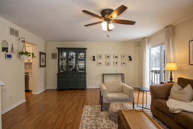 1213 Koster Ct unit 215, Geneva, IL 60134 - photo 5