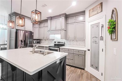 207 Vanilla Dr, Alamo, TX 78516 - photo 7